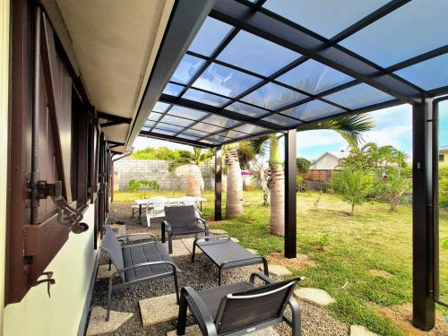 Saint-Joseph House | Maison Hibiscus
