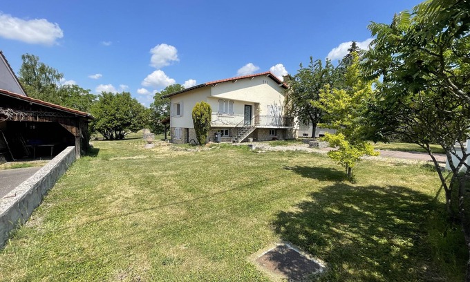Vitrimont House | Maison Individuelle Avec Grand Jardin