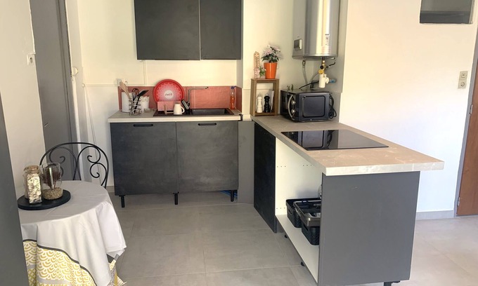 Martigues Villa | Maison Située au Port de Carro