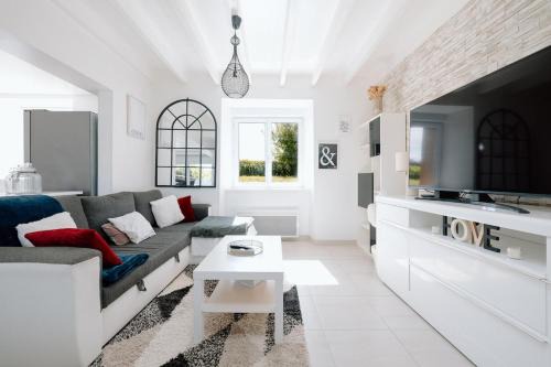 Besneville House | Maison spacieuse avec jardin - 10 min plage
