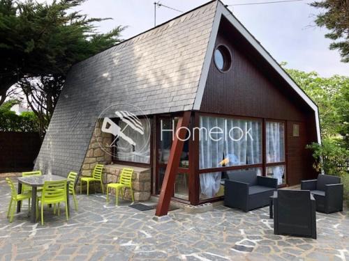 Saint-Pierre-Quiberon House | Maisonnette atypique des années 1960