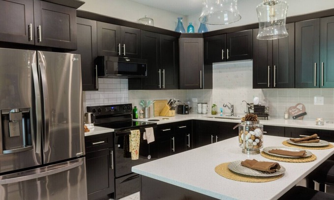 Lithonia House | Majestic House/3BR/8PX/Parking/BBQ at Stonecrest