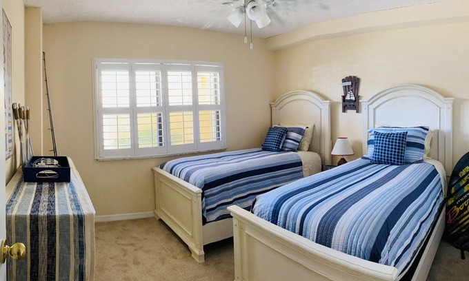 Hutchinson Island South Condo | Make Memories That Last: Beach Condo for Unforgettable Stays