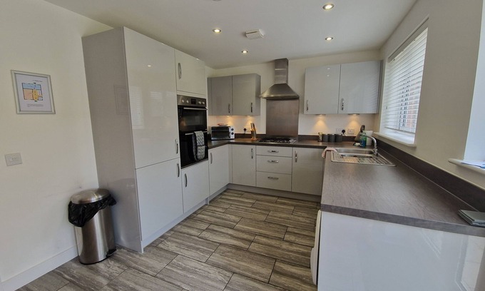 Merthyr Vale House | Make your self at home, bike park wales 🏴󠁧󠁢󠁷󠁬󠁳󠁿