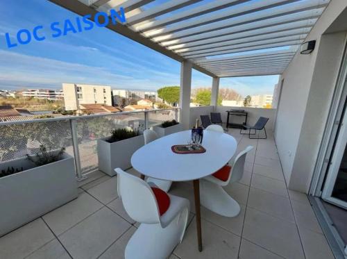 Serignan Apartment | Maloya