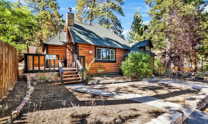 Big Bear City Cabin | Maltby Modern LOG Cabin #2307