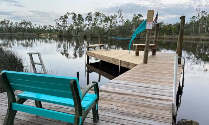 Gulf County House | Manatee Cove on the waterway with 5 acres. Pet Friendly. 5 minutes to the beach!