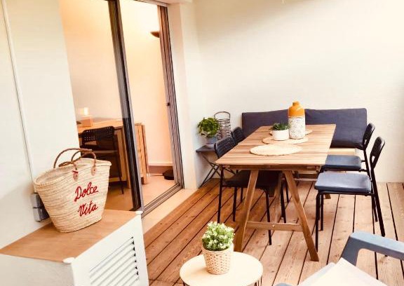 Mandelieu-La-Napoule Apartment | Mandelieu Grand studio avec Piscine et proche de la Mer