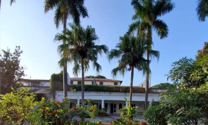 Paltan Bazaar Hotel | Mango Tree Courtyard Dehradun