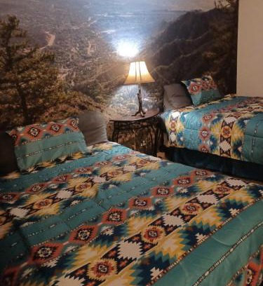 Manitou Springs Hotel | Manitou Inn