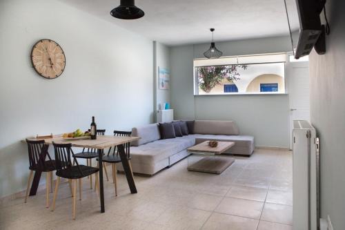 Lixouri Apartment | Manolatos Apartment Kefalonia
