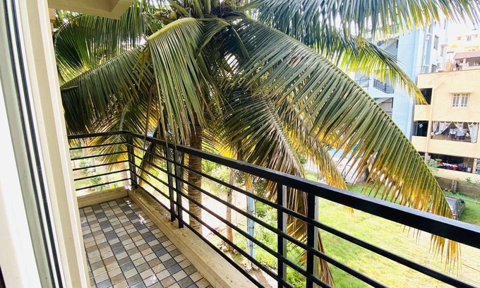 Kadubeesanahalli Hotel | Mapletree Inn