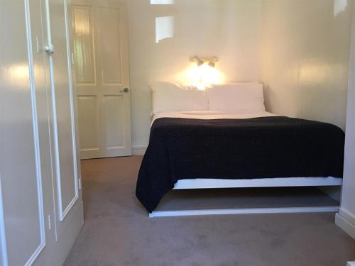 Brixton Apartment | Marble Apartments Effra Court