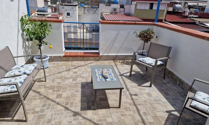 Isola delle Femmine Apartment | Maresol Delightful beachfront apartment with all the comforts.