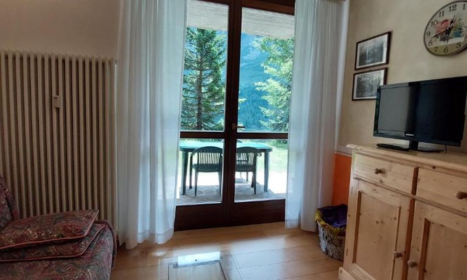 Passo del Tonale Apartment | Margherita sulla neve - trilo 200 m from slopes