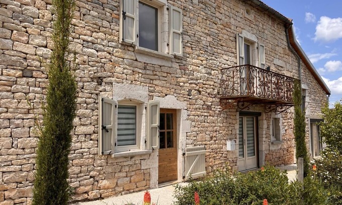 Issendolus House | Marguerite - ISSENDOLUS