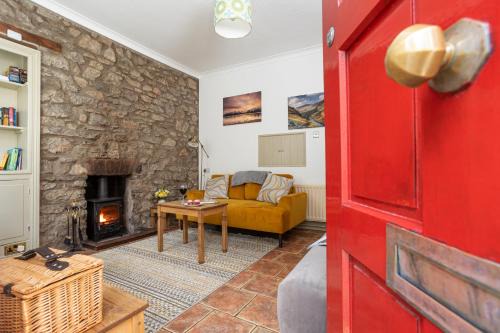 Ingleton House | Marian Cottage