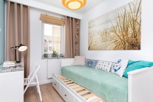 Dziwnowek Apartment | Marine Apartment 9B by Noclegi Renters