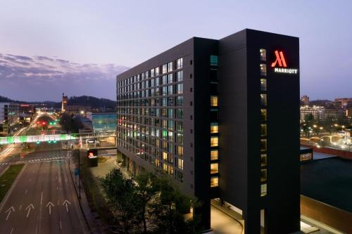 Downtown Knoxville Hotel | Marriott Knoxville Downtown