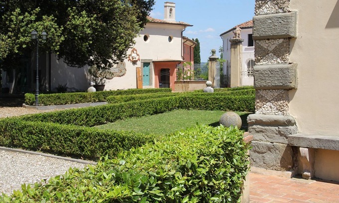 Lari House | marvelous 3 bed house in charming Cevoli with A/C