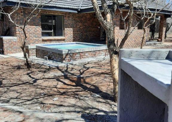 Marloth Park Apartment | Mary B' Cottage