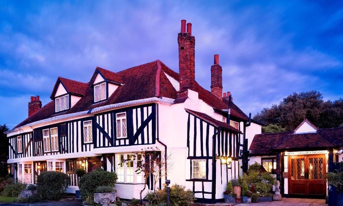 Brentwood Hotel | Marygreen Manor