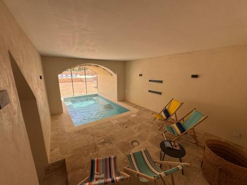 Saint-Andre-d'Olerargues House | Mas Blanquet piscine intérieure