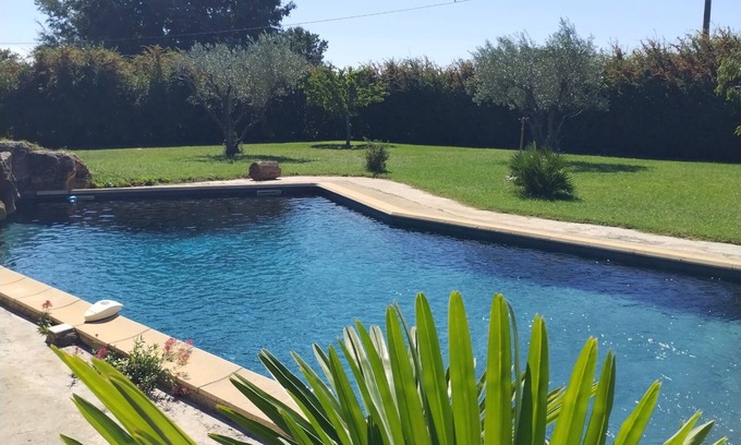 Visan House | Mas de l'Olivier - Enclave des papes - Visan - Sleeps 8
