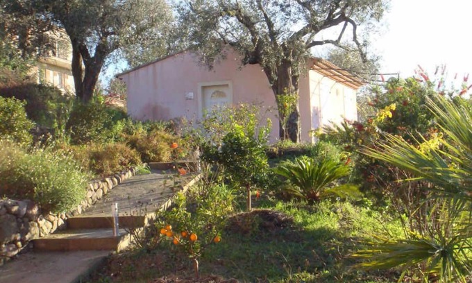 Biot House | Mas de la Galinette "Pivoine" (Peony)