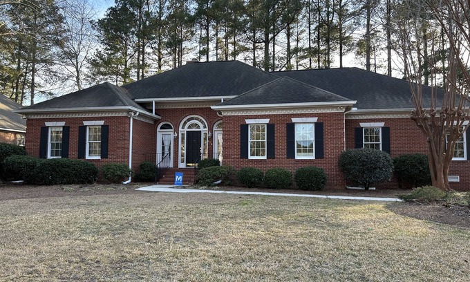 Woodside Plantation House | Master's Week Rental- Golf Course View and 22 miles to Augusta National
