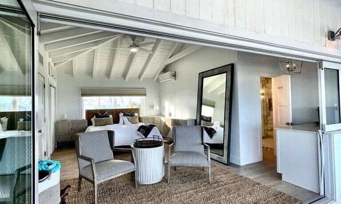 Hope Town Resort | Master Suite