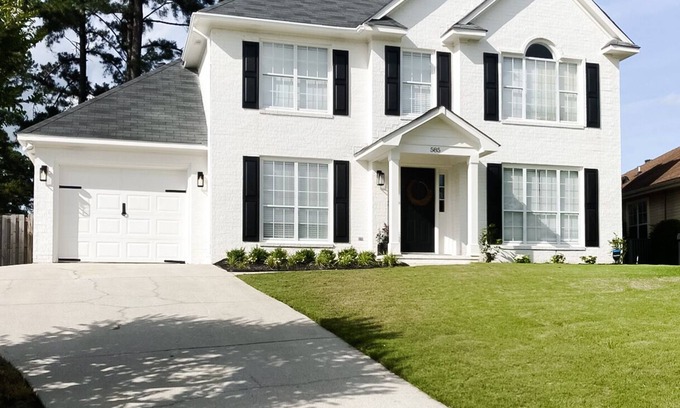 Martinez House | Masters andor Short Term Rental - 2 months or less; 6 miles to Augusta National!