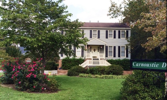 Martinez House | Masters Rental! 4 Bedroom 3.5 Bath Home - Gated Community - 10 mins from Masters