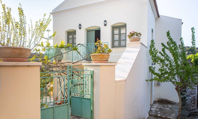 Naxos Villa | Matakia Mansion in Potamia
