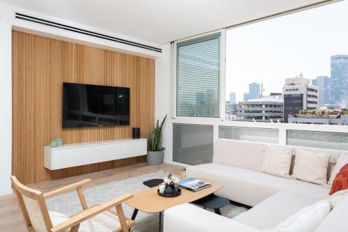 Tel Aviv City Center Apartment | Mate Kalischer - By HOMY