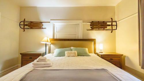 Bloomfield Apartment | Mathilda Street Trio - The Lodge with King Bed