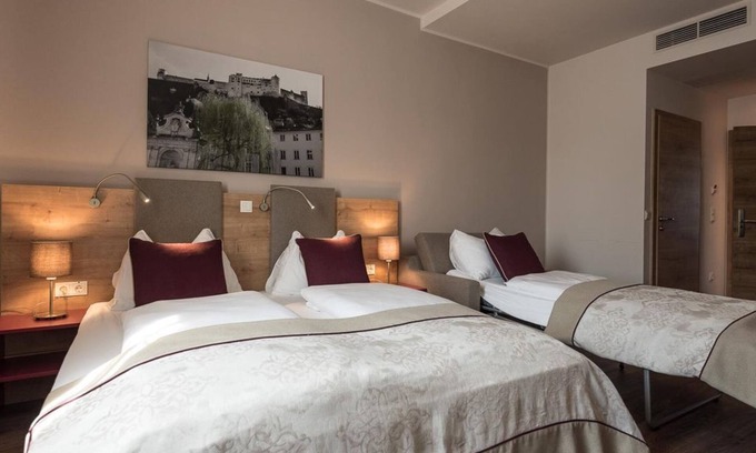 Maxglan House | MAX70 Comfort PLUS - HOTEL max70