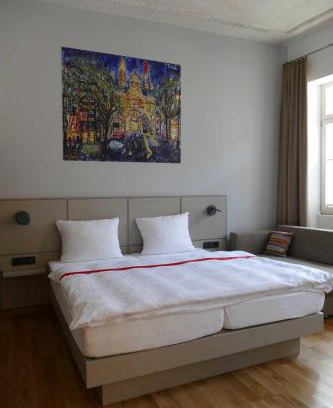 Speyer House | Maximilian