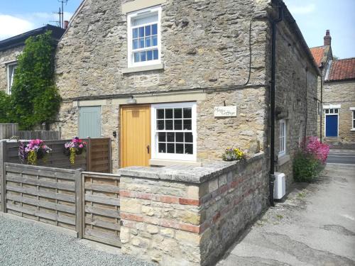 Snainton House | May Cottage