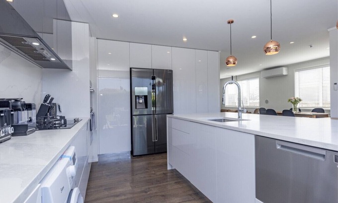 Auckland House | Meadowbank Tranquil Nest