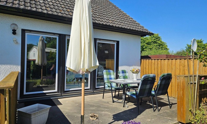 Gammendorf House | Meeresruh with dog, Germany