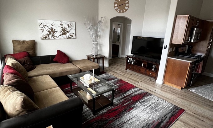 Enterprise House | Meet Tom, the stylish townhouse!