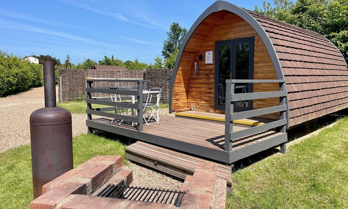 Brightlingsea Cottage | MegaPod 2 at Lee Wick Farm Glamping