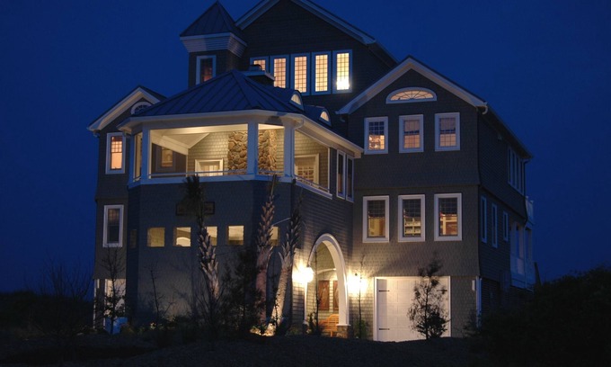 Ocean Sound Village House | MEMORIAL WEEK OPEN ! Beautiful. Timeless. 4 KINGS Oceanfront Pool HT ELEVATOR