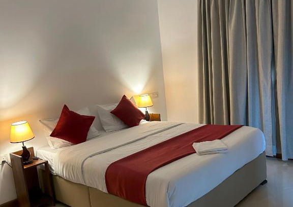Bambalapitiya Apartment | MercuryFM 106 House - 45 Alfred House Garden Colombo 03 -Apt 11-5