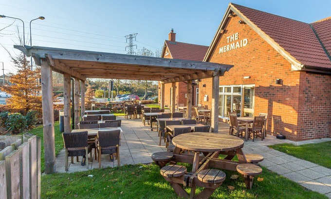 Ipswich Hotel | Mermaid, Ipswich by Marston's Inns