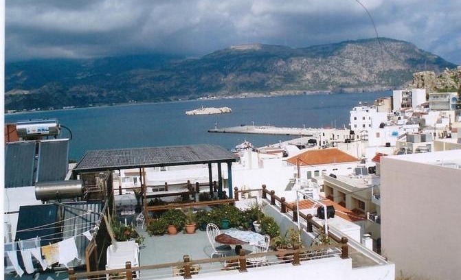 Karpathos Apartment | Mertonas Studios