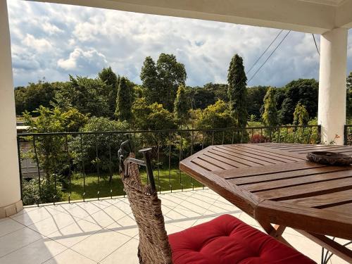 Usa Villa | Meru View Retreat