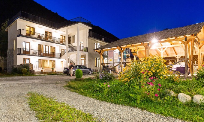 Bagvdanari Hotel | Mestia Hotel Level