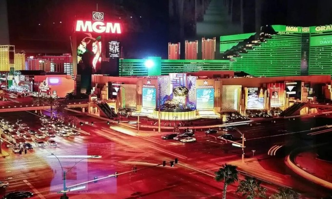 Las Vegas Apartment | MGM Signature Balcony Suite 2817 NO RESORT FEE